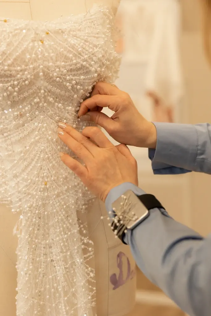 ad00019413 opt - Wedding Dresses